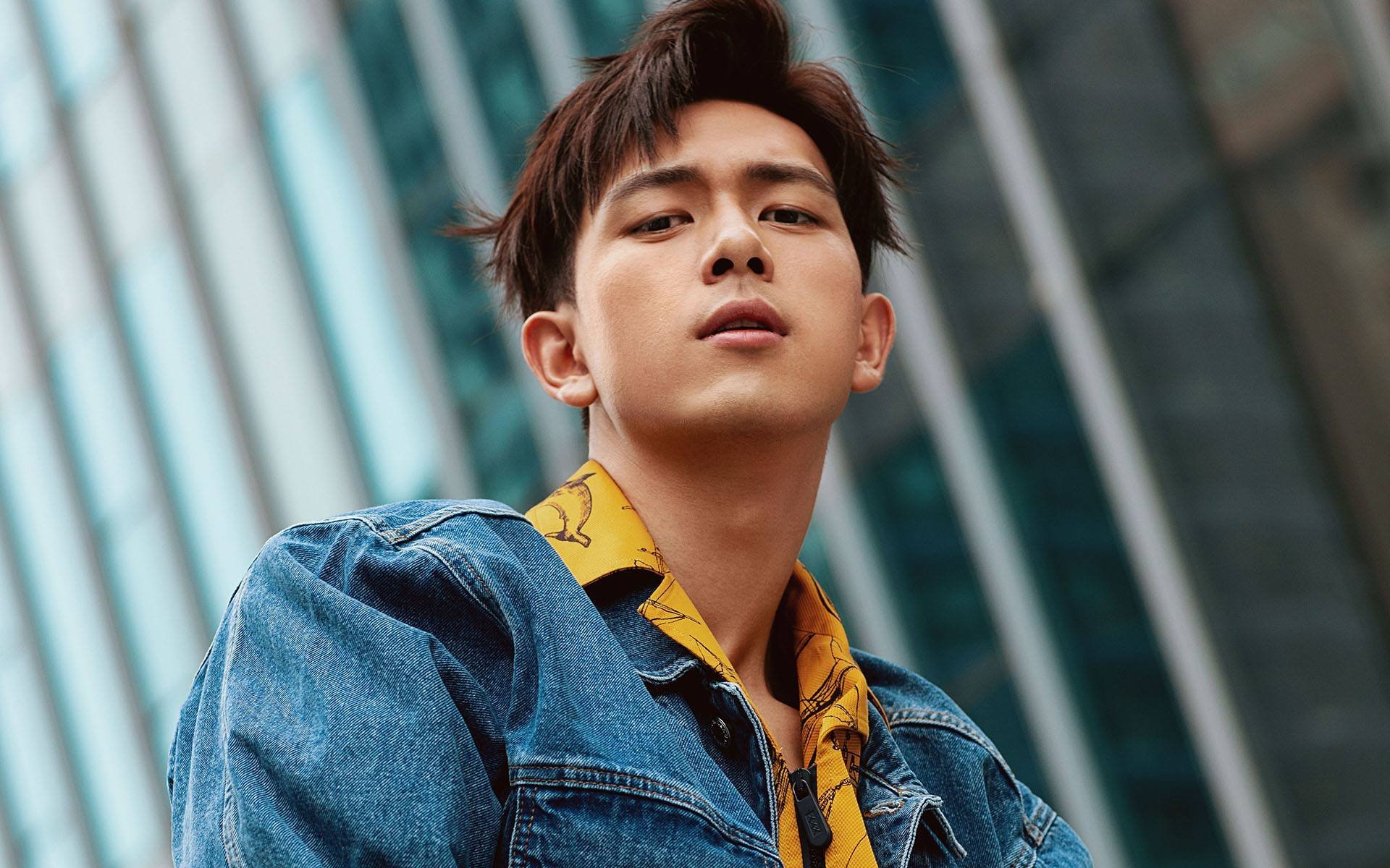 国际冲浪比赛,海浪争锋展现极限风采,国际冲浪协会